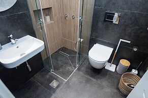 Petralona Gem Hotel-Style Studio Balcony