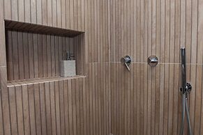 Petralona Gem Hotel-Style Studio Balcony