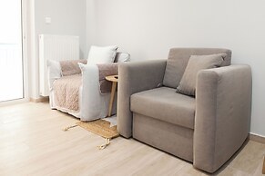 Petralona Gem Hotel-Style Studio Balcony