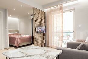 Petralona Gem Hotel-Style Studio Balcony