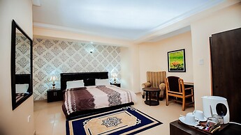 Universal Hotel Enugu