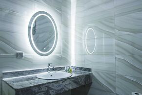 C to C Luxury Hotel and Suites