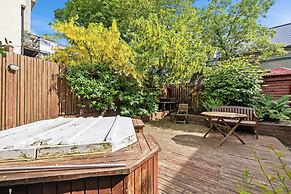 Baldursbrá - Downtown Holiday Home