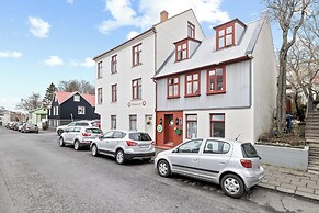 Baldursbrá - Downtown Holiday Home