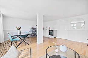 Baldursbrá - Downtown Holiday Home