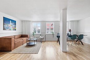 Baldursbrá - Downtown Holiday Home