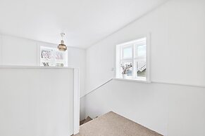 Baldursbrá - Downtown Holiday Home