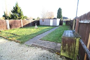 Large 3 Bed Bungalow - Beautiful Refurb - Garden