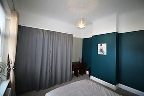 Large 3 Bed Bungalow - Beautiful Refurb - Garden