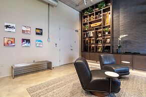 Wynwood Condo, Walk to Restaurants & Nightclubs!