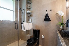 Wynwood Condo, Walk to Restaurants & Nightclubs!