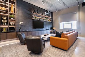 Wynwood Condo, Walk to Restaurants & Nightclubs!