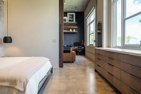 Wynwood Condo, Walk to Restaurants & Nightclubs!