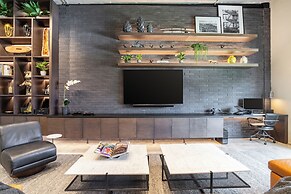 Wynwood Condo, Walk to Restaurants & Nightclubs!