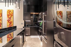 Wynwood Condo, Walk to Restaurants & Nightclubs!