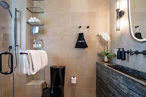 Wynwood Condo, Walk to Restaurants & Nightclubs!