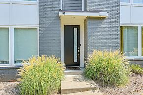 Bright Nashville Townhome ~ 5 Mi to Downtown!