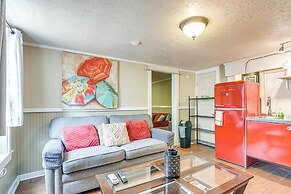 Cozy Galveston Apt w/ Patio: Close to The Strand!