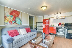 Cozy Galveston Apt w/ Patio: Close to The Strand!