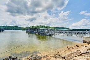 Waterfront Lake of the Ozarks Condo w/ Pool Access