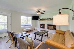 24-acre Cottage w/ Hot Tub ~ 10 Mi to Blowing Rock