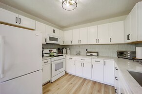 24-acre Cottage w/ Hot Tub ~ 10 Mi to Blowing Rock