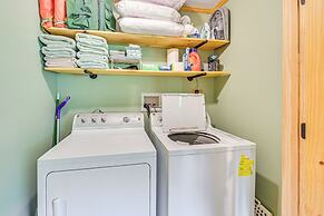 5 Mi to Cave Run Lake: Wellington Cabin w/ Deck!