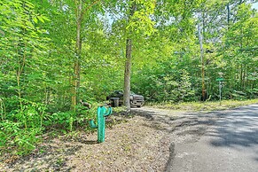 5 Mi to Cave Run Lake: Wellington Cabin w/ Deck!