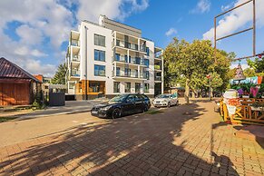 Beachside Apartment by Renters