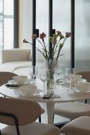 Beachside Apartment by Renters