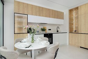 Beachside Apartment by Renters