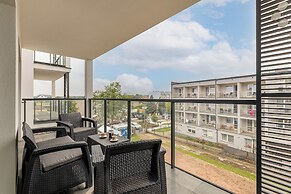 Beachside Apartment by Renters