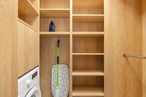 Beachside Apartment by Renters