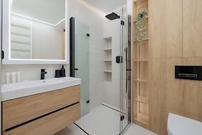 Beachside Apartment by Renters