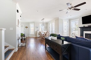 Stylish Haven In Vibrant Raleigh, 5-minute Walk To Transfer Co. Food H