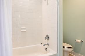 Stylish Haven In Vibrant Raleigh, 5-minute Walk To Transfer Co. Food H