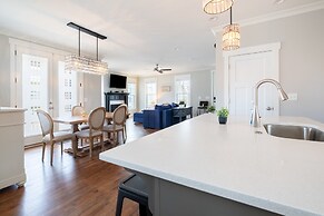 Stylish Haven In Vibrant Raleigh, 5-minute Walk To Transfer Co. Food H