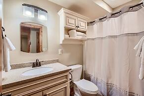 Rocky Mountain Retreat 4 Bedroom Home by RedAwning