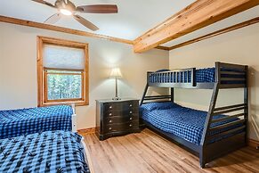 Rocky Mountain Retreat 4 Bedroom Home by RedAwning