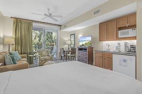 Margot Bay Condo by RedAwning