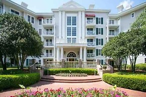 Margot Bay Condo by RedAwning