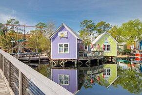 Margot Bay Condo by RedAwning
