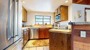 Snowflower #75 3 Bedroom Condo by RedAwning