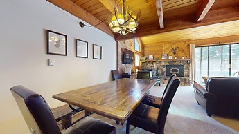 Snowflower #75 3 Bedroom Condo by RedAwning