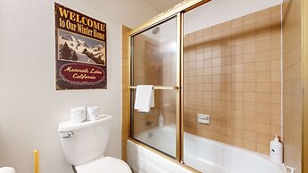 Snowflower #75 3 Bedroom Condo by RedAwning