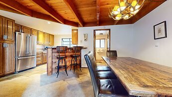 Snowflower #75 3 Bedroom Condo by RedAwning