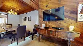 Snowflower #75 3 Bedroom Condo by RedAwning