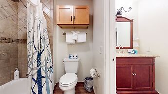 Summit #48 3 Bedroom Condo by RedAwning