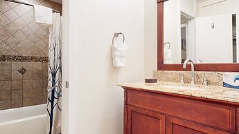 Summit #48 3 Bedroom Condo by RedAwning