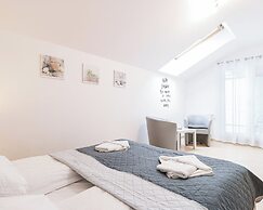 Promenada by Baltic Home